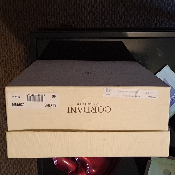 Shoe - Picture 6 of 6